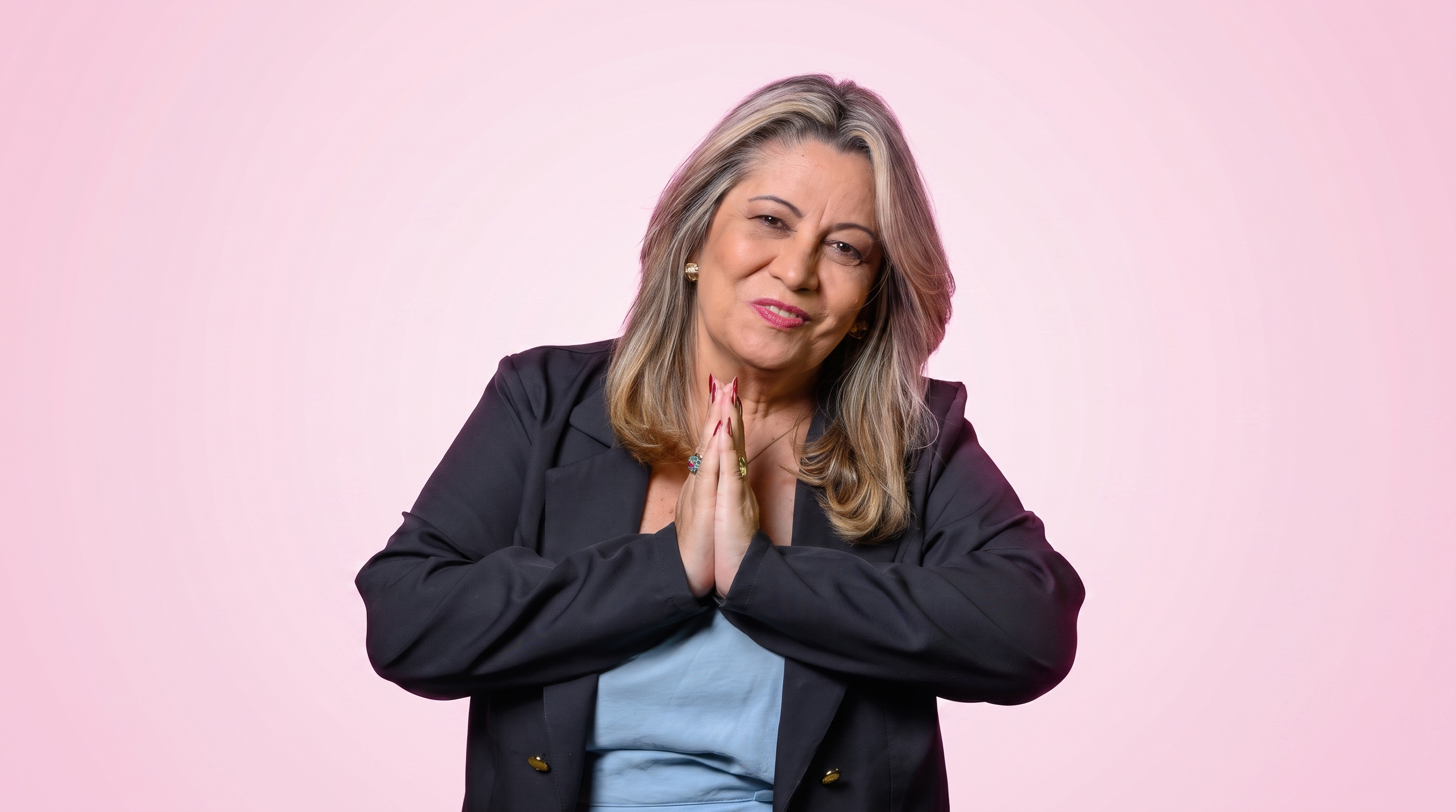 Sueli Campos em retrato institucional